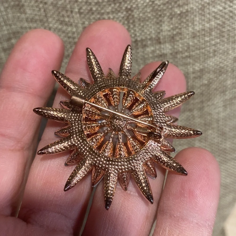 Floral starburst brooch pin pearl rhinestone pave petals